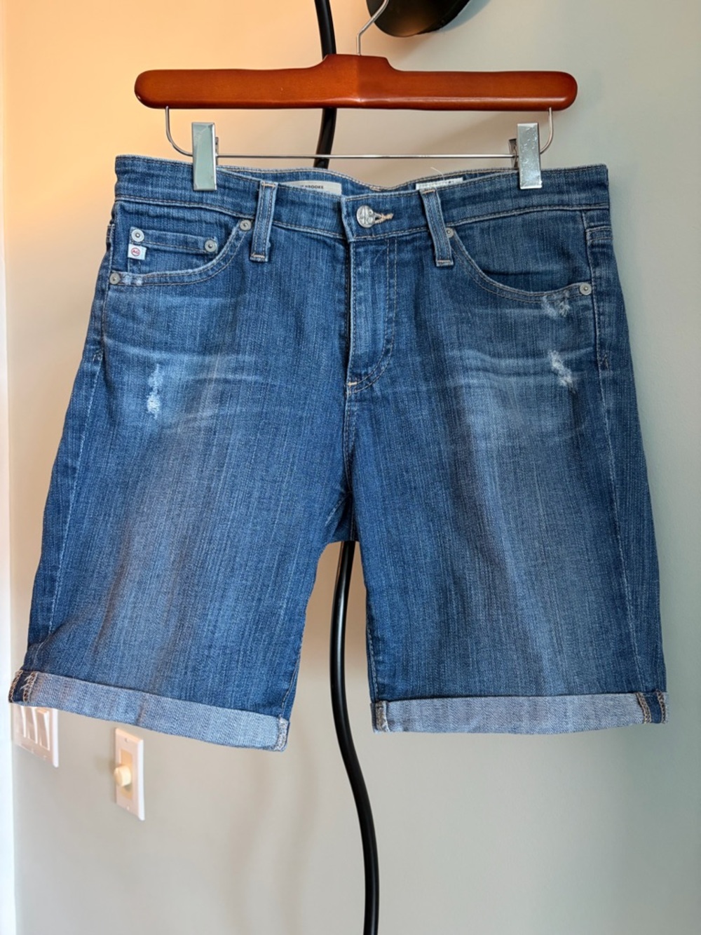 AG ADRIANO GOLDSCHMIED
THE BROOKE BERMUDA JEAN SHORTS